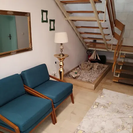 S1 S4-no Parking ゲストハウス ブレラ