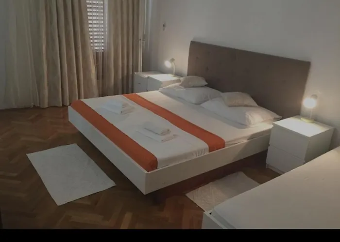 S1 S4-no Parking Gasthuis Brela